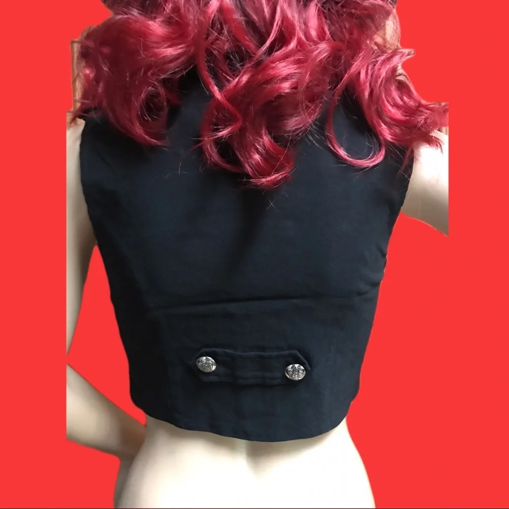 Black Cropped Vest - Picture 2 of 6